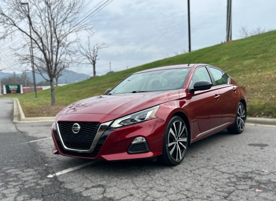 2019 Nissan Altima for sale.