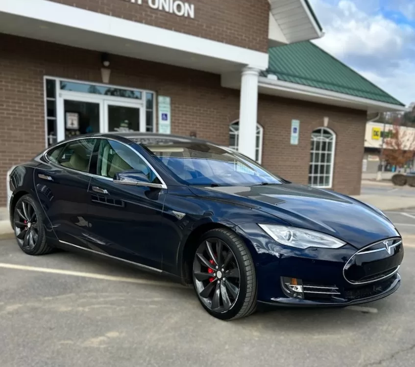 Used car for sale. 2014 Tesla Model S $22,500 VIN: 5YJSA1H19EFP60588 Mileage: 60,899 Features:   85 kWh Electric, A/C, Power Windows, Locks, Tilt Wheel, Cruise Control, Audio AM/FM/ Stereo, and Automatic Transmission.